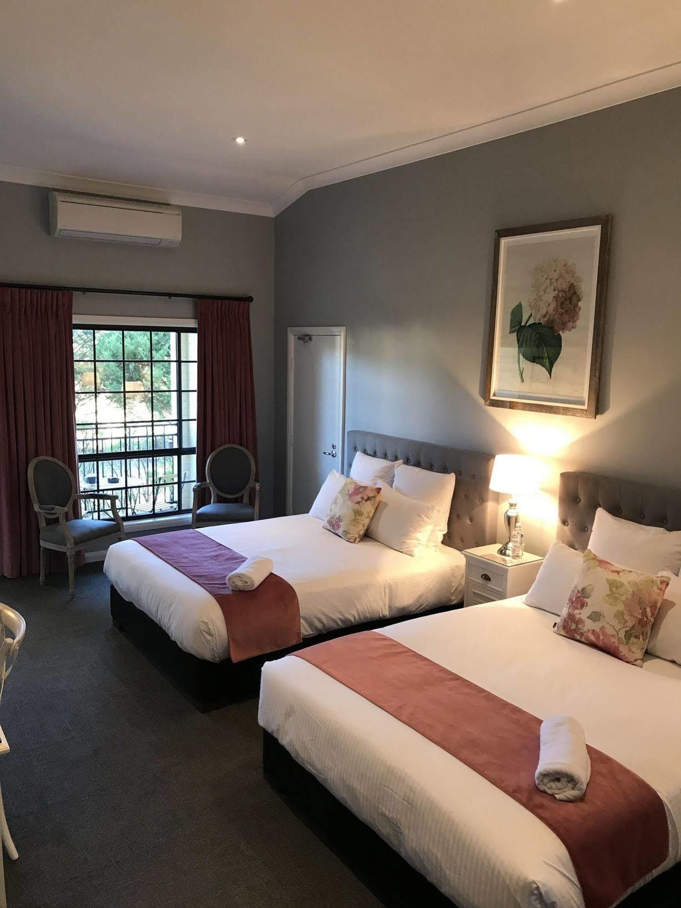Camden Valley Inn Zewnętrze zdjęcie